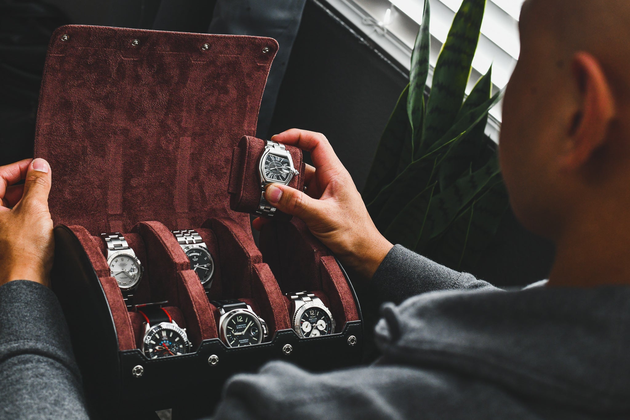 6 Watch Case - Jade Black