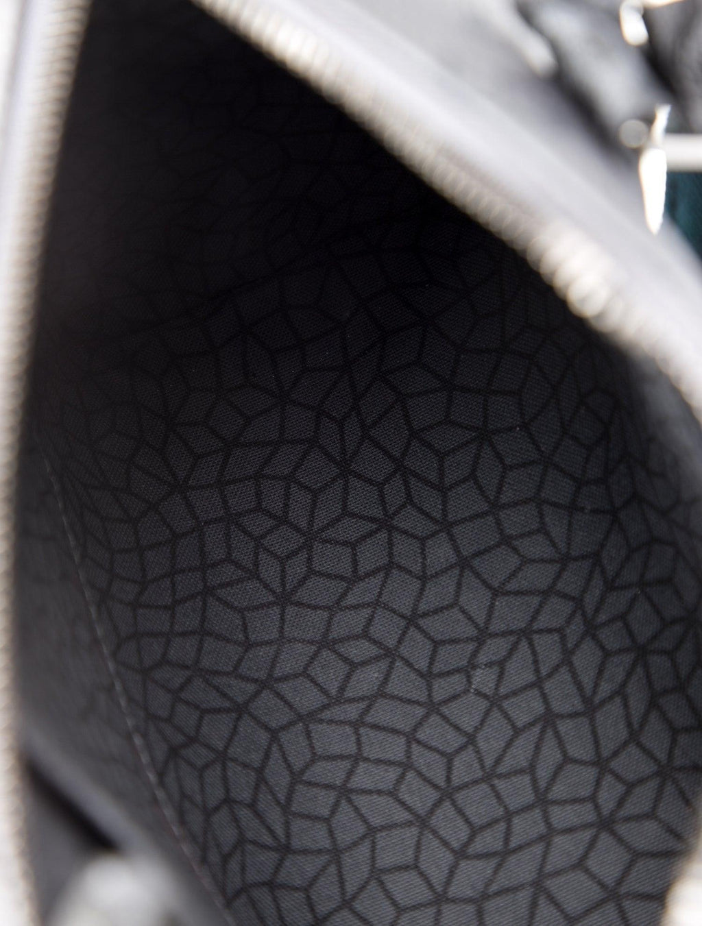Louis Vuitton X Yayoi Kusama Monogram Eclipse Pumpkin Keepall Bandoulière 25 Banlieue91