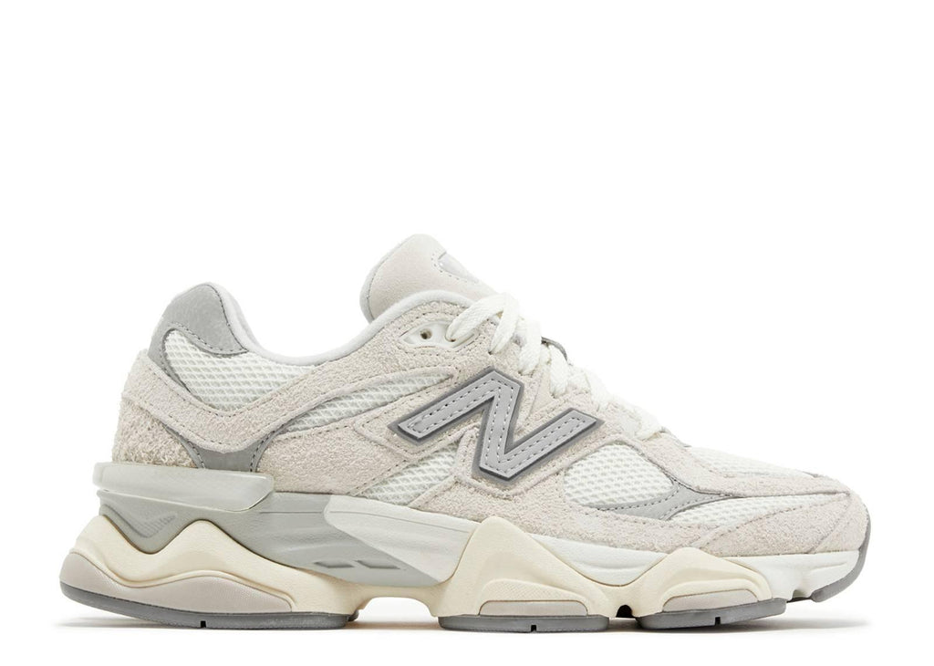 New Balance 9060 Moonbeam Sea Salt Banlieue91