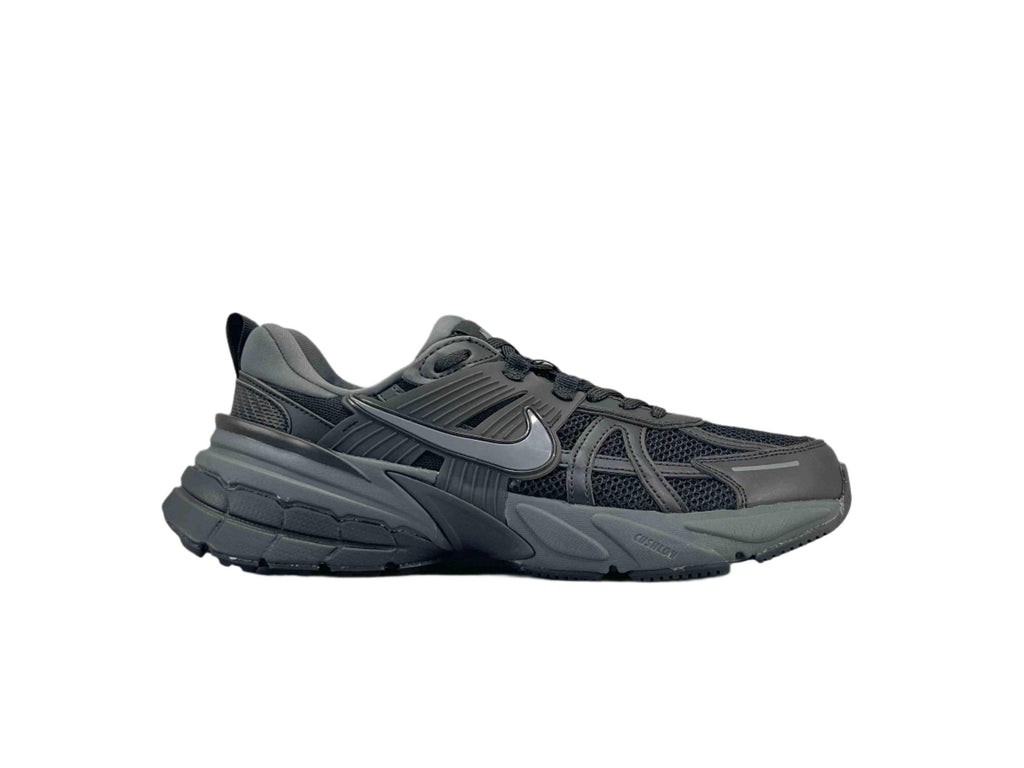 Nike V2K Run 'Metalic Silver Black' Banlieue91