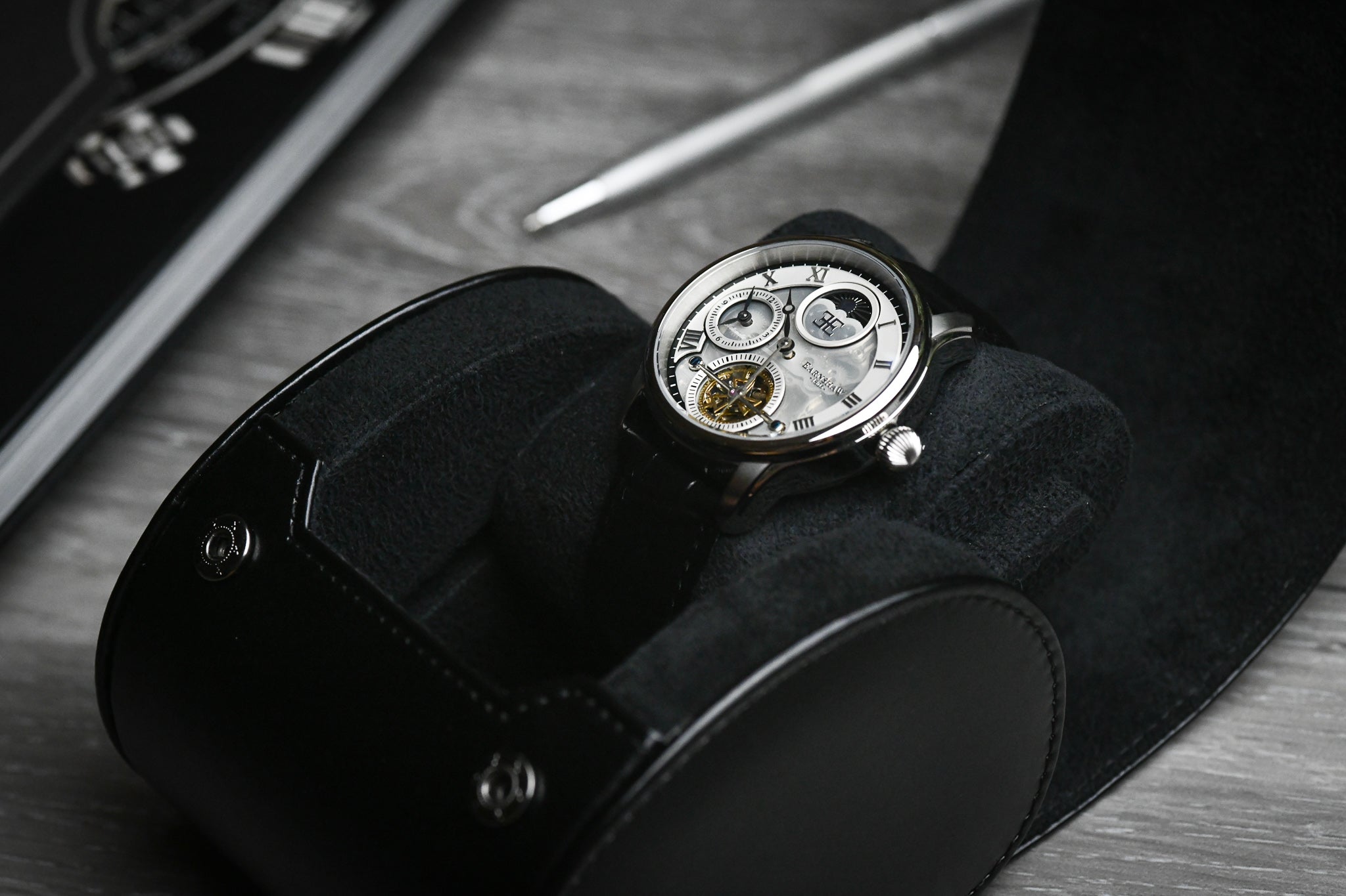 1 Watch Case - Super Black