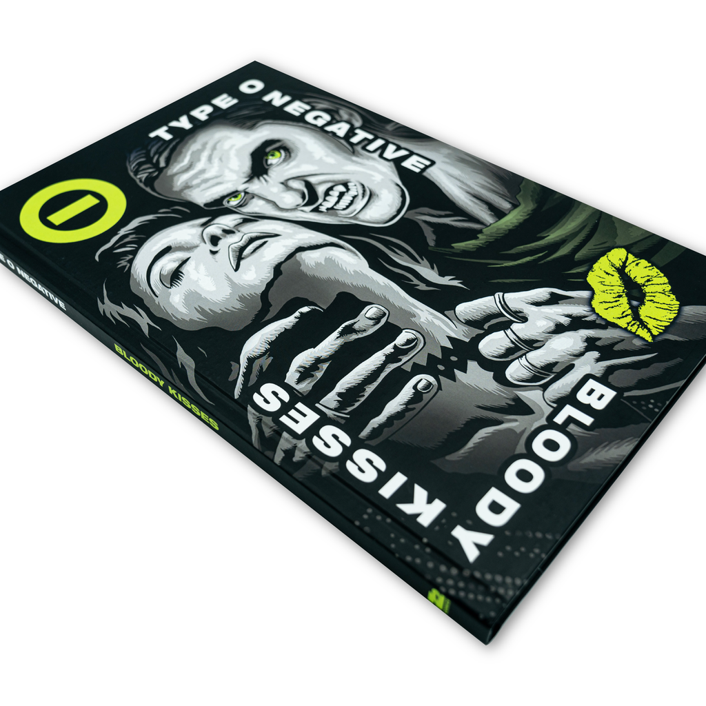 Type O Negative: Bloody Kisses 30 - Deluxe Bundle Z2 Comics