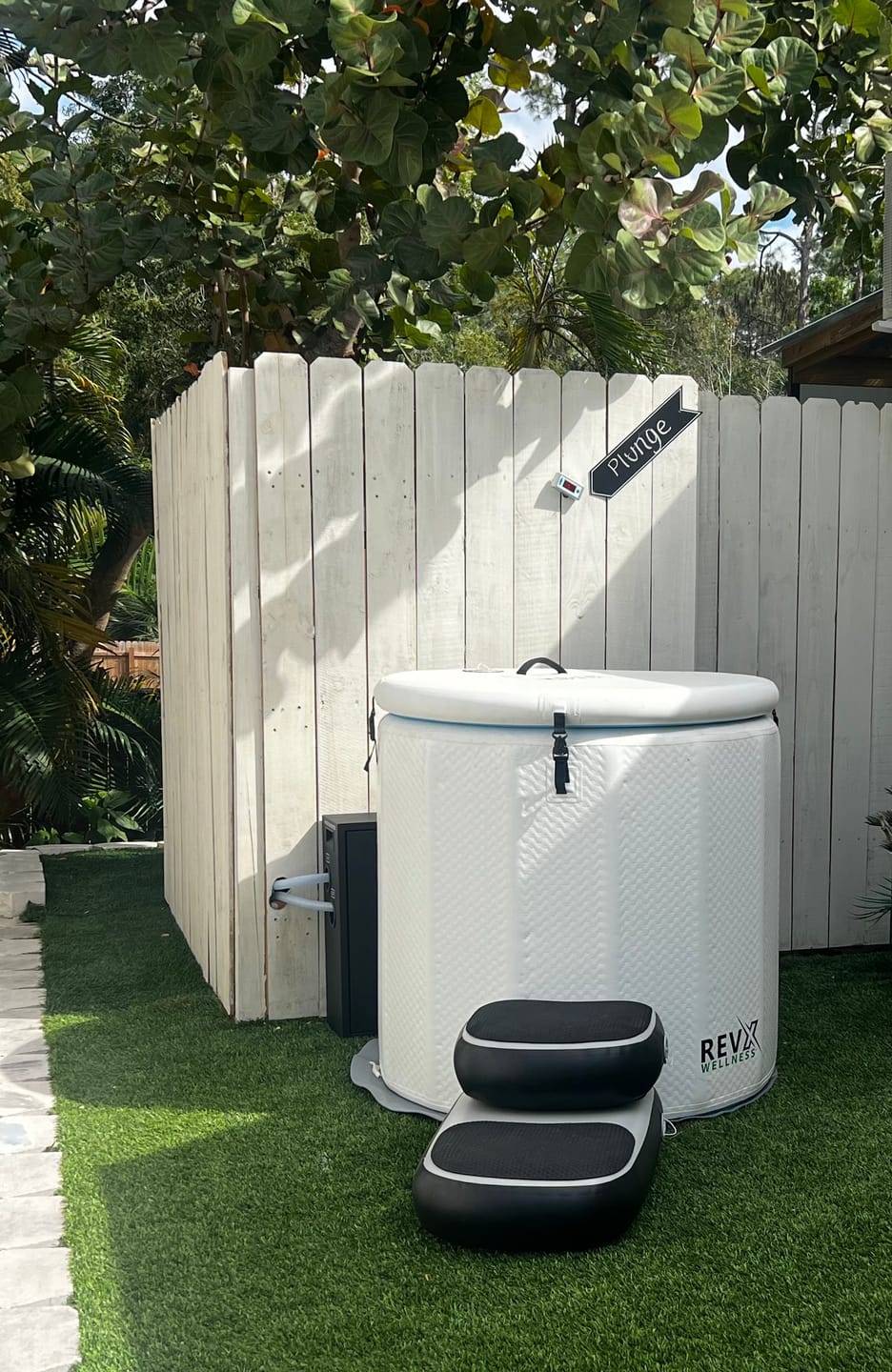 RevX Inflatable Barrel with Inflatable Steps RevX Wellness