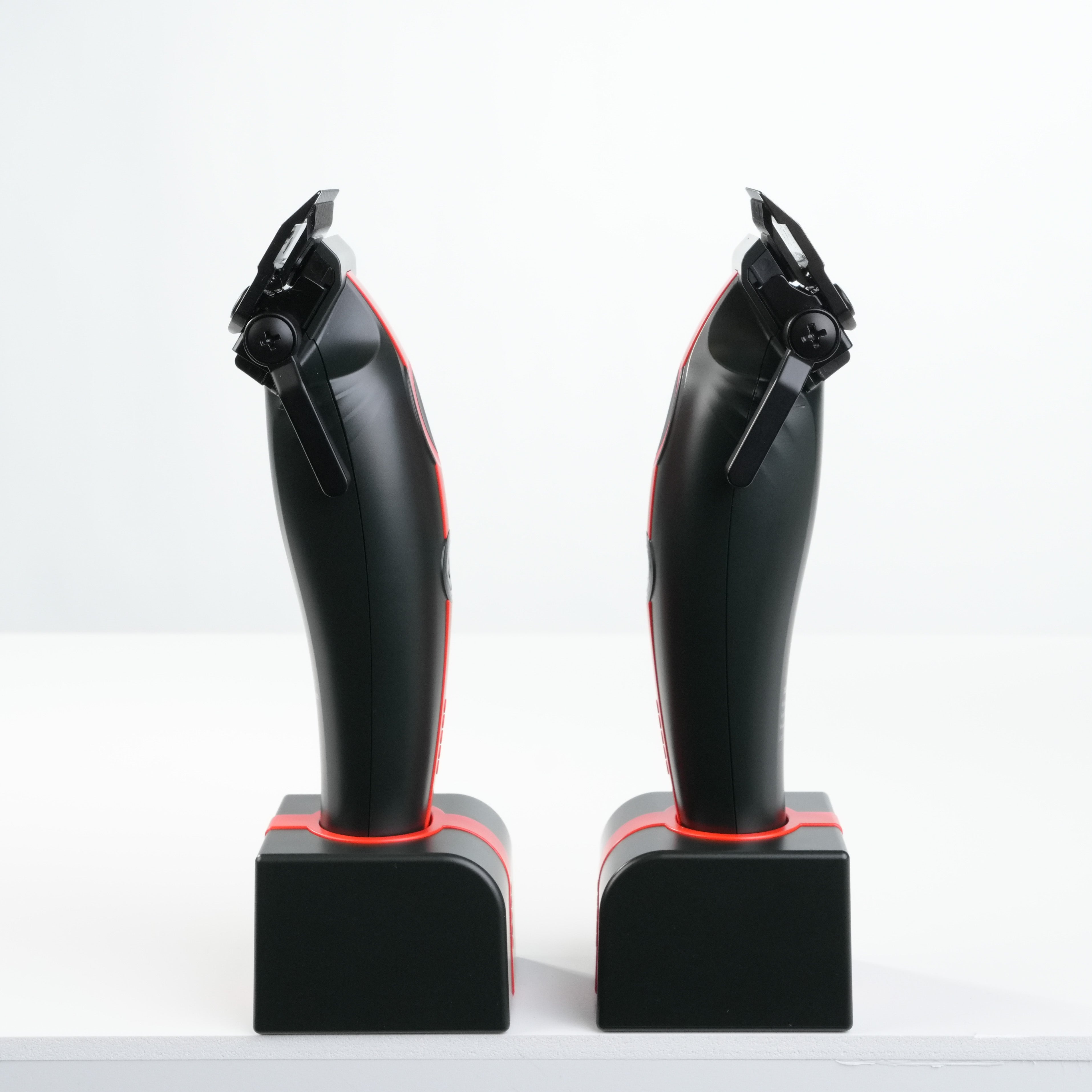 COCCO® Veloce Lite Clipper (Black/Red Stripe)