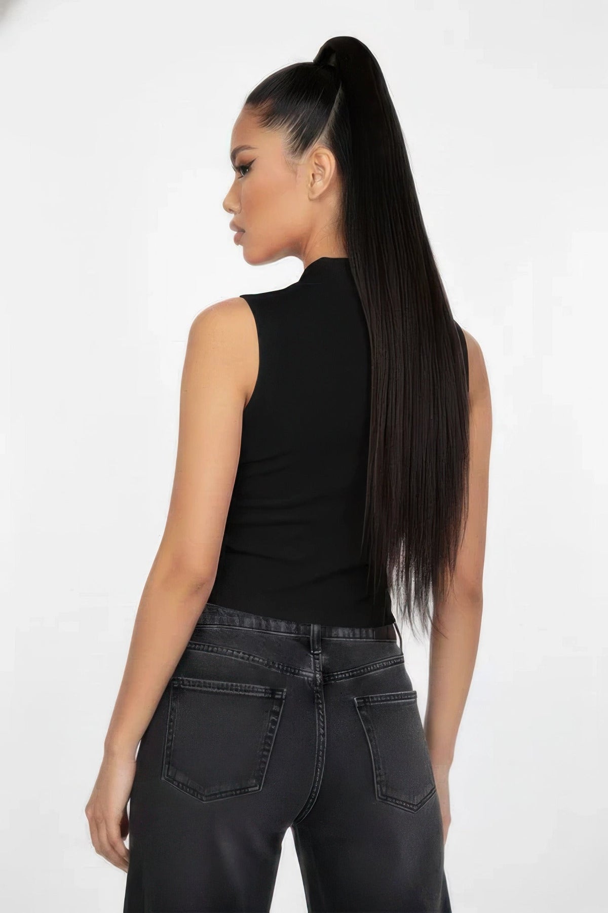 Slim-fit Sleeveless Polo Collar Crop Top Rose In Concrete 🥀