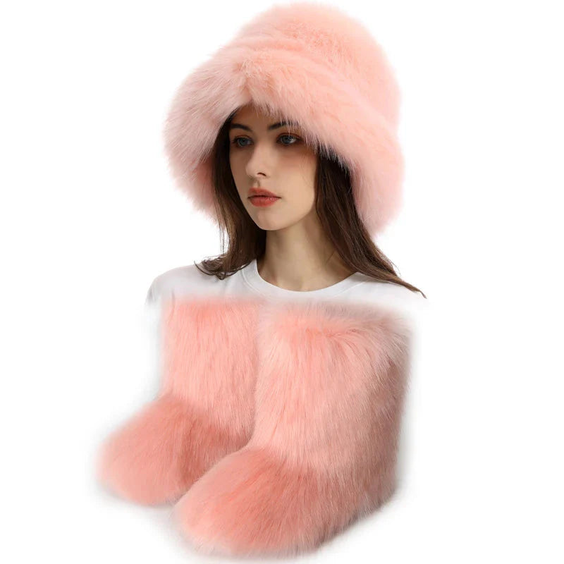 Women's Fur Snow Boots with Hat. BLAKESTORE-NG