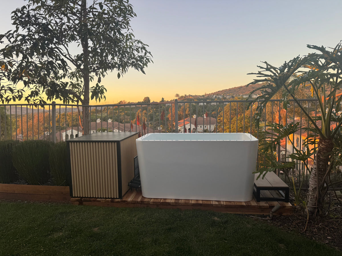 RevX Acrylic X Tub Cold Plunge + LUX High Performance Chiller and Filtration System RevX Wellness