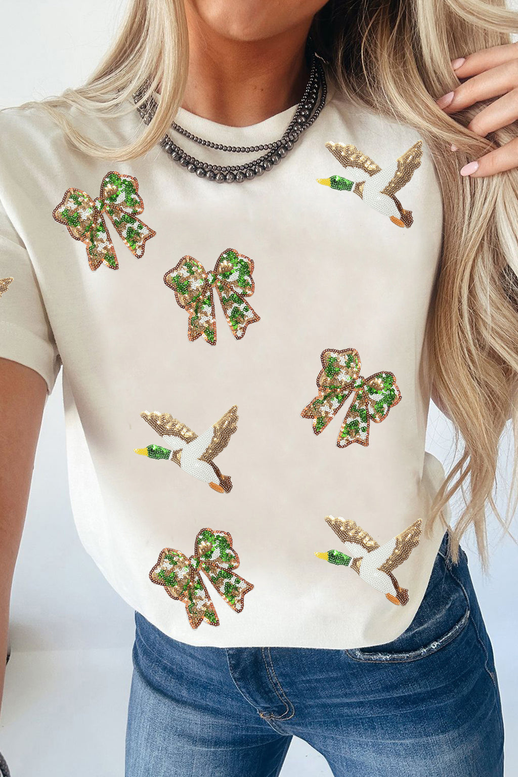 White Sequin Mallard Bow Pattern Relaxed Graphic Tee