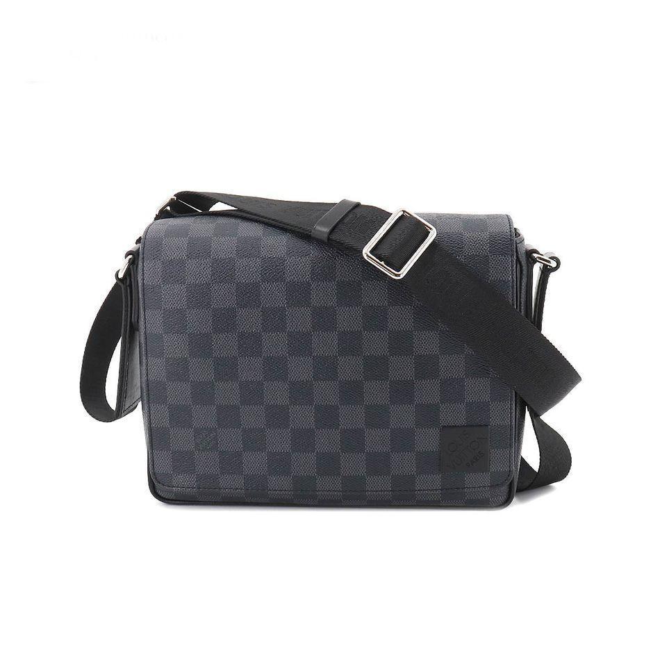 Louis Vuitton Damier Graphite District PM NV3 Shoulder Bag Black Banlieue91