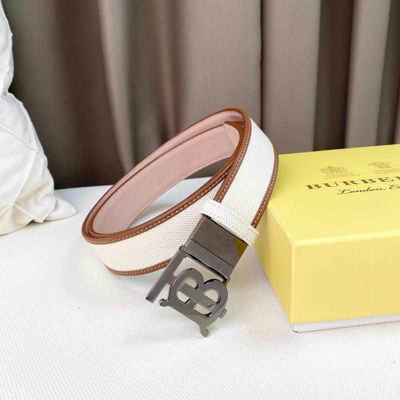 Burberry Reversible Leather Vintage Belt Banlieue91