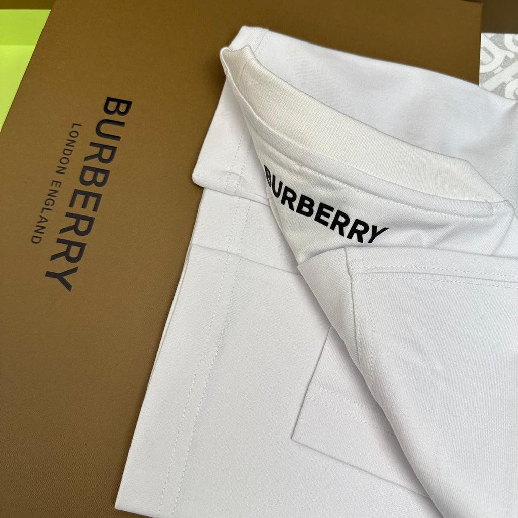 Burberry T-Shirt Without Collar 'White & Beige' Banlieue91