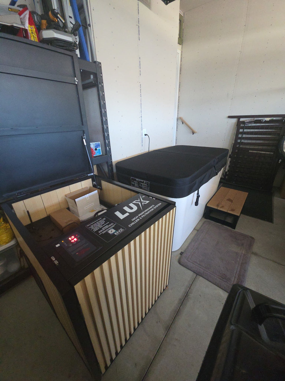 RevX Acrylic X Tub Cold Plunge + LUX High Performance Chiller and Filtration System RevX Wellness