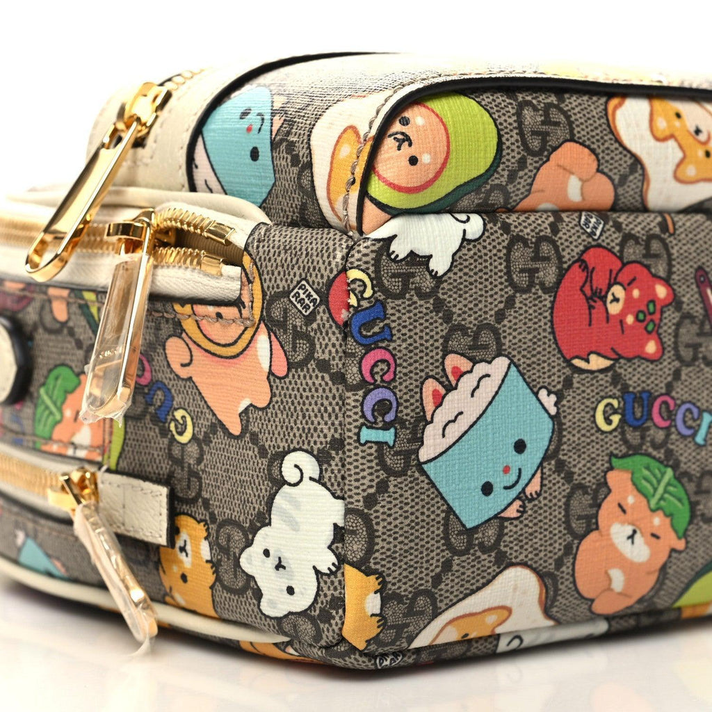 Gucci X PIKARAR GG Supreme Monogram Textured Dollar Calfskin Animal Print Retro Interlocking G Multi-Function Bag Beige Ebony Multicolor Mystic White Banlieue91