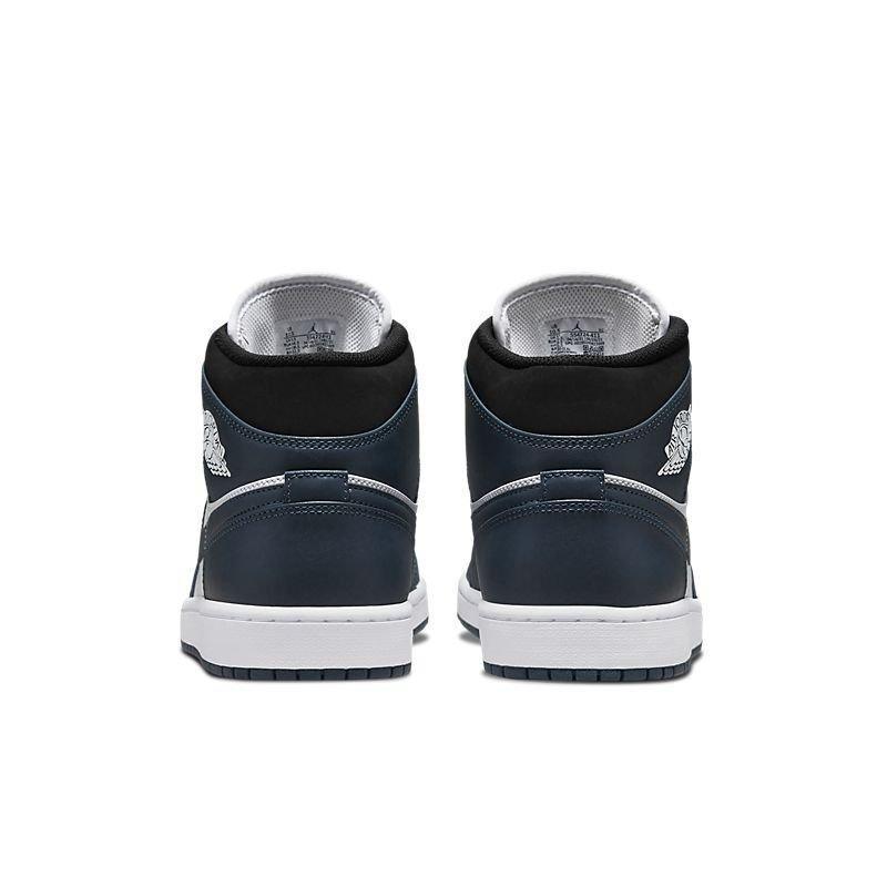 Air Jordan 1 Mid 'Armory Navy' Banlieue91