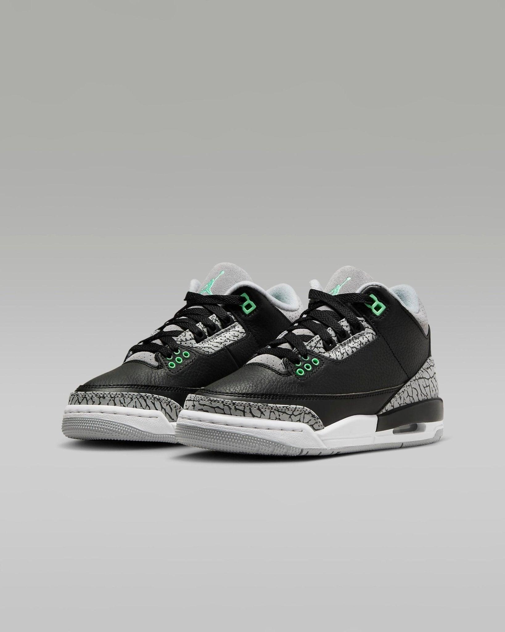 Air Jordan 3 Retro "Green Glow" Banlieue91