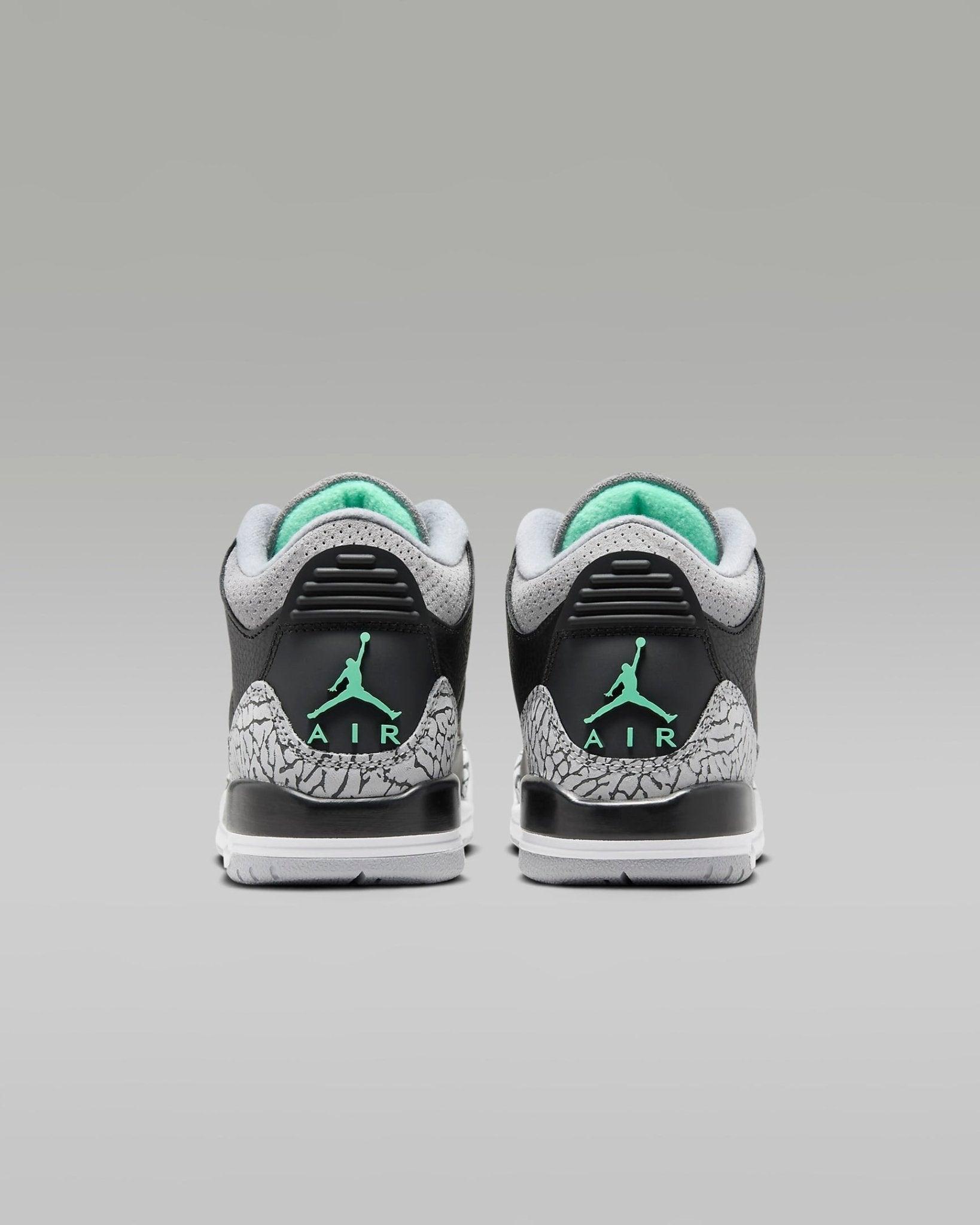 Air Jordan 3 Retro "Green Glow" Banlieue91