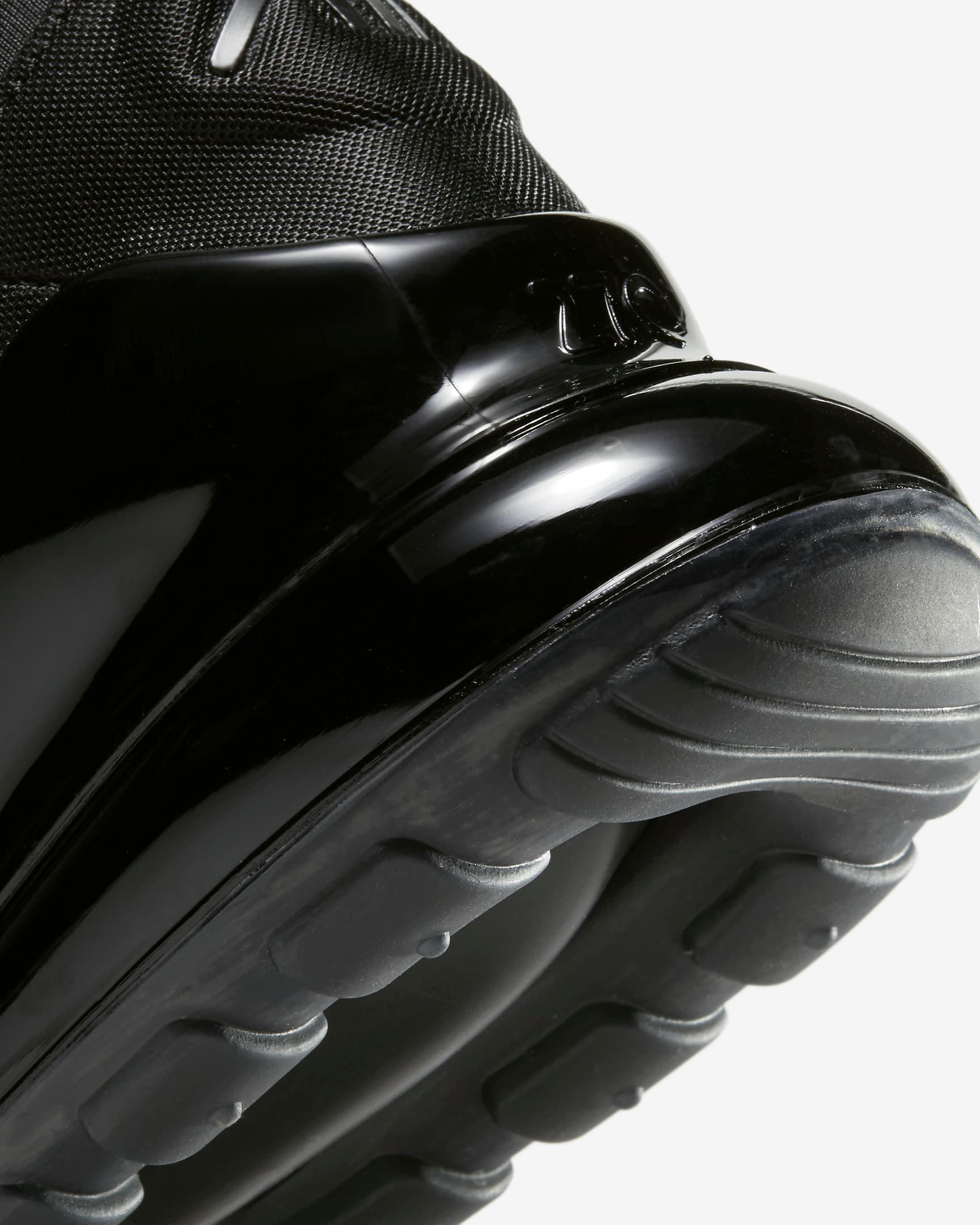 Nike Air Max 270 'All Black' Banlieue91
