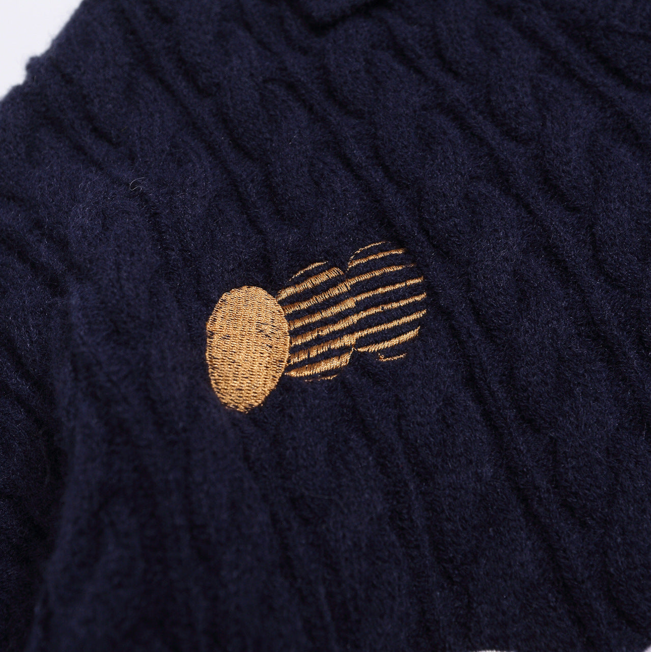 Letter embroidery V-neck casual sweater American Smart