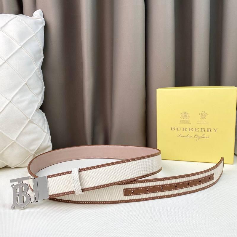 Burberry Reversible Leather Vintage Belt Banlieue91