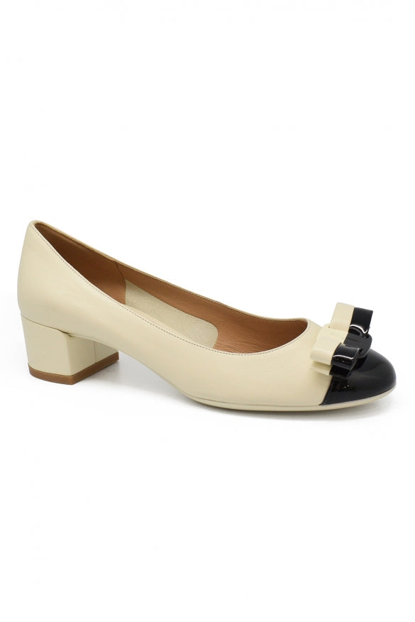 Salvatore Ferragamo Women Elea Pumps