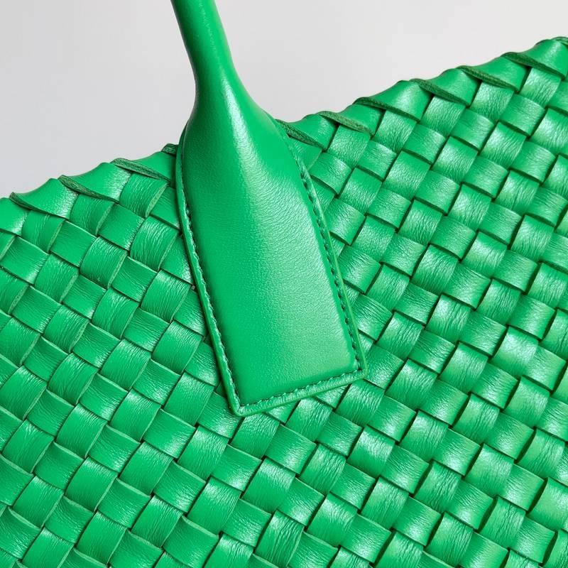 Bottega Veneta Medium Intreccio Leather Bag Tote Banlieue91