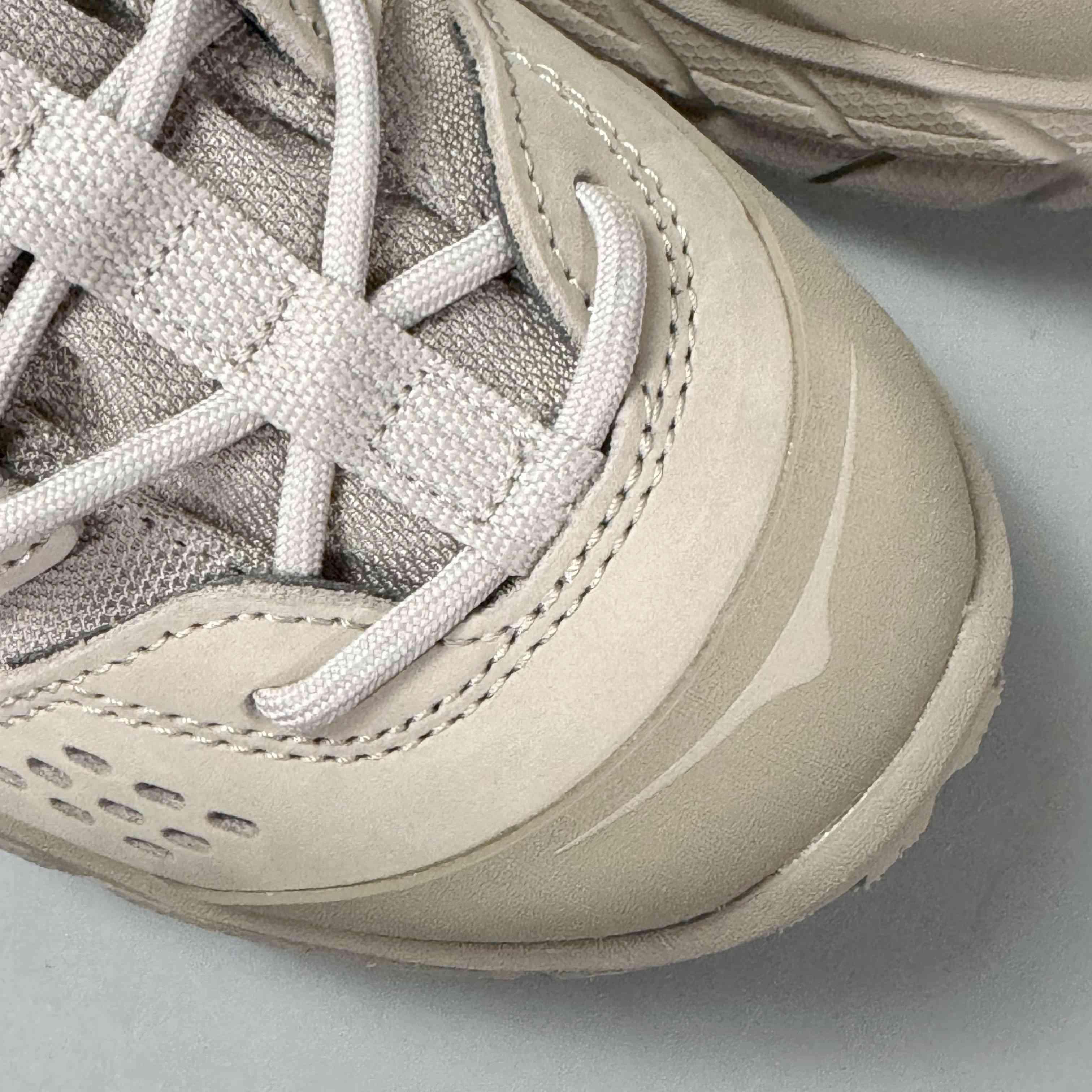 Hoka One One Tor Ultra Low 'Simply Taupe' Banlieue91