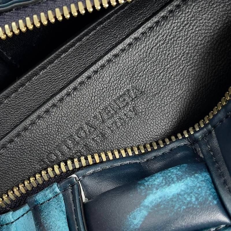 Bottega Veneta Tie Dye Cassette Bag Banlieue91