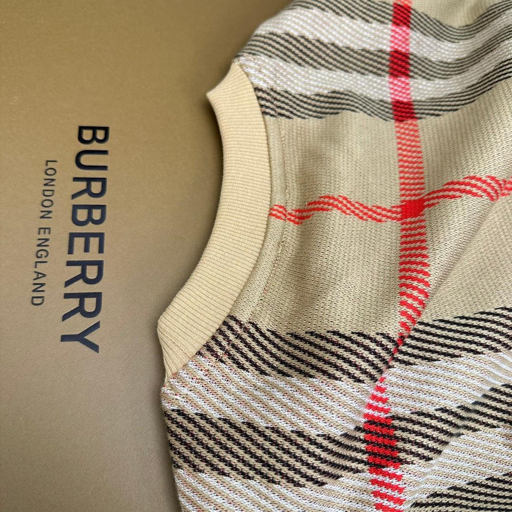 Burberry T-Shirt Without Collar Banlieue91
