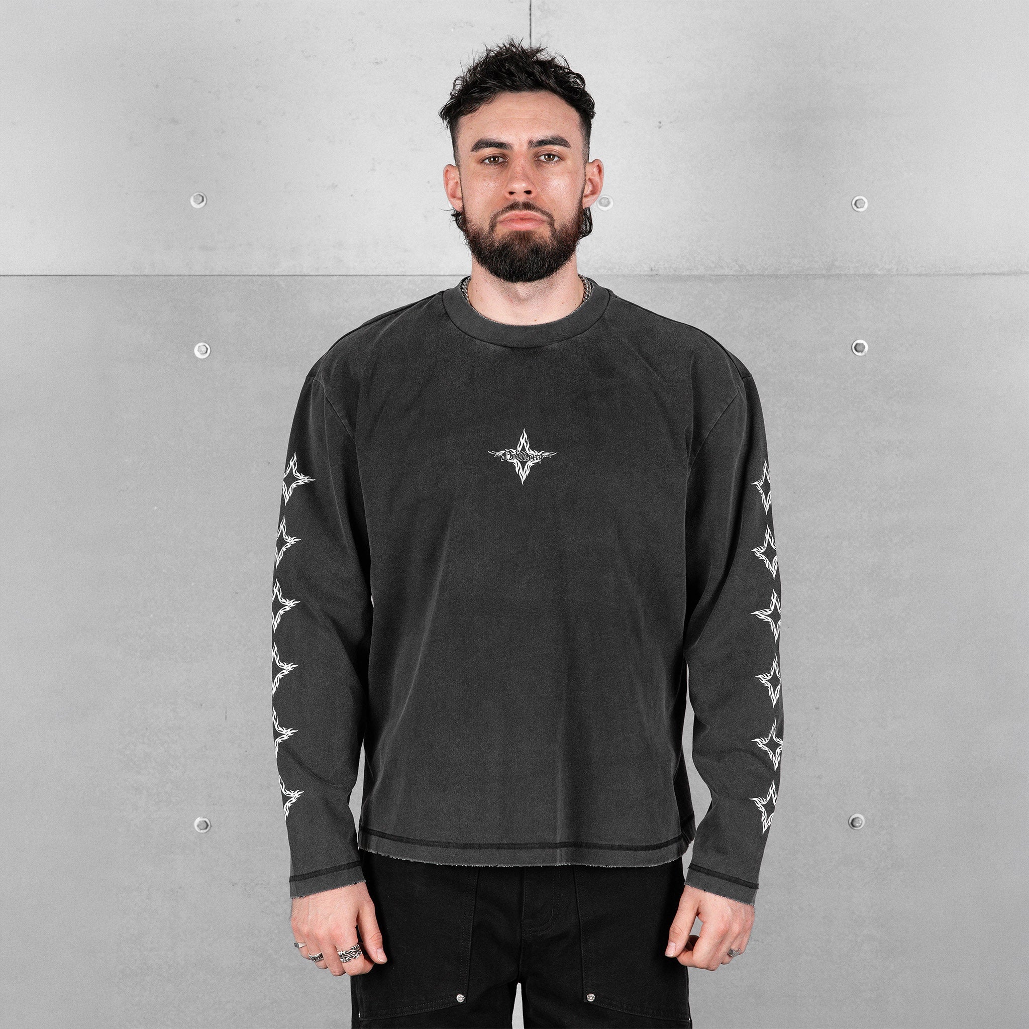 Commons No Mercy Star Long Sleeve Tee Vintage Black