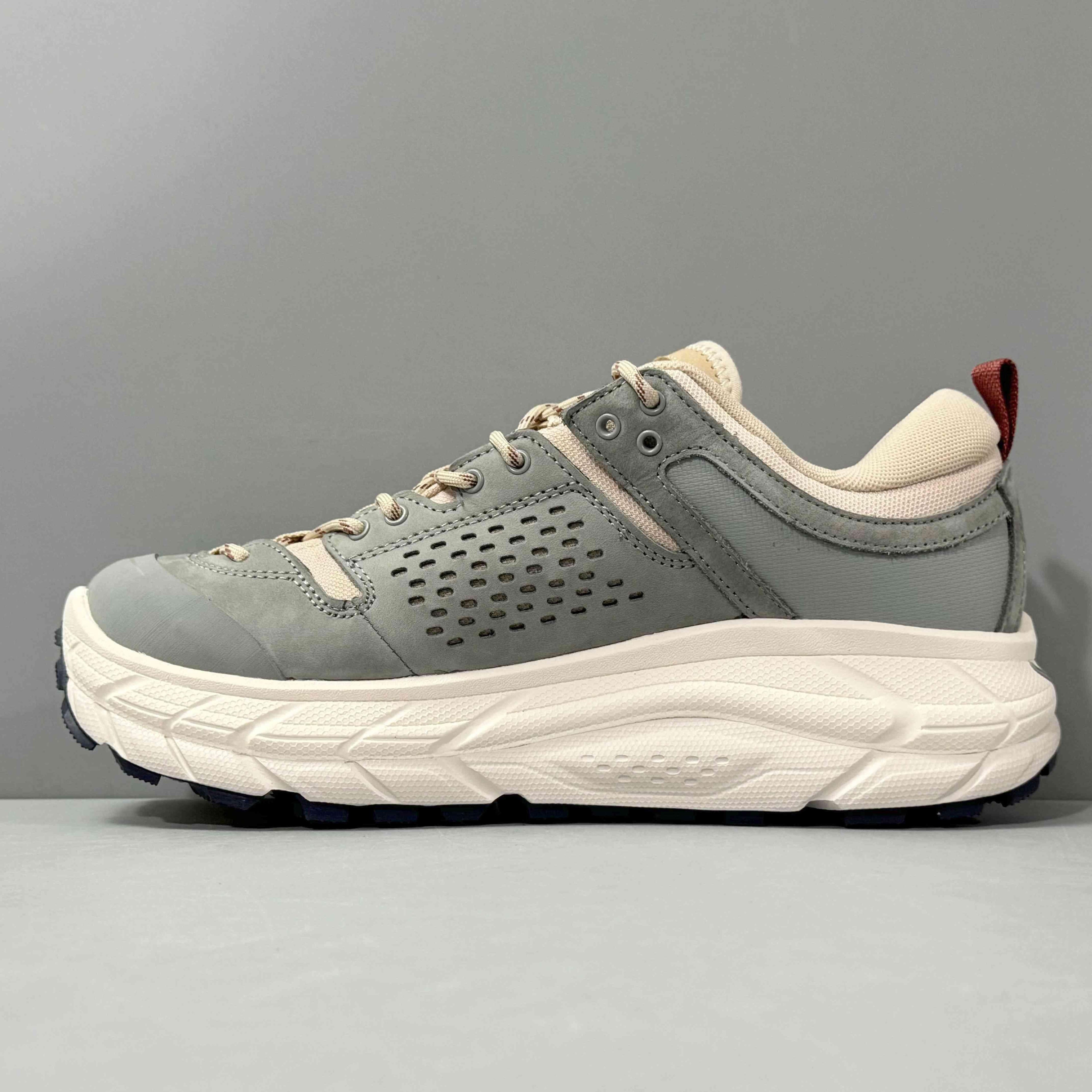 Hoka One One Tor Ultra Lo Limestone Shifting Sand Banlieue91