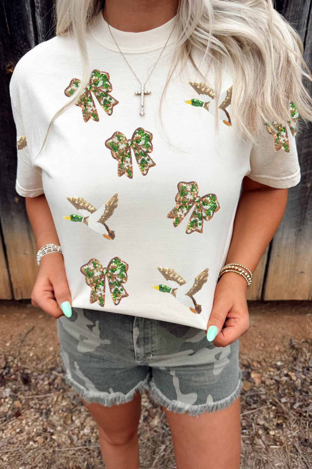 White Sequin Mallard Bow Pattern Relaxed Graphic Tee