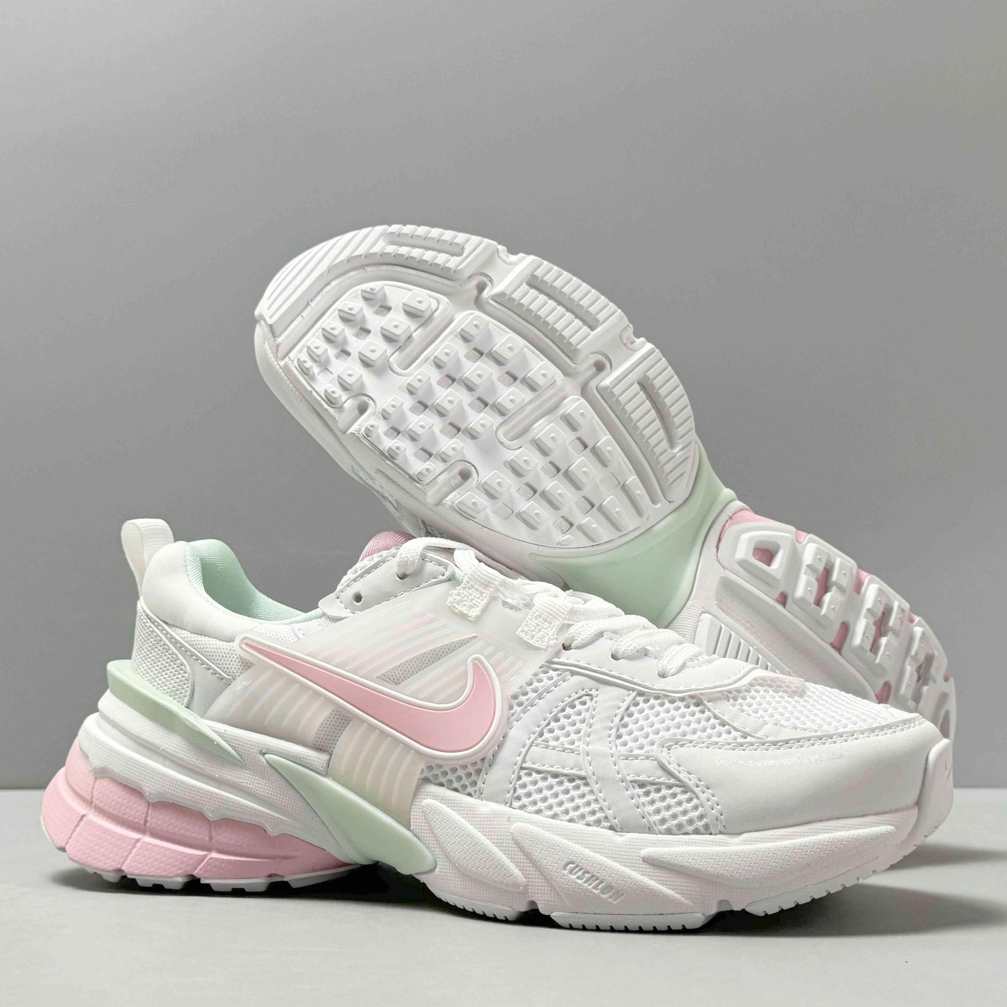 Nike V2K Run 'Pink' Banlieue91