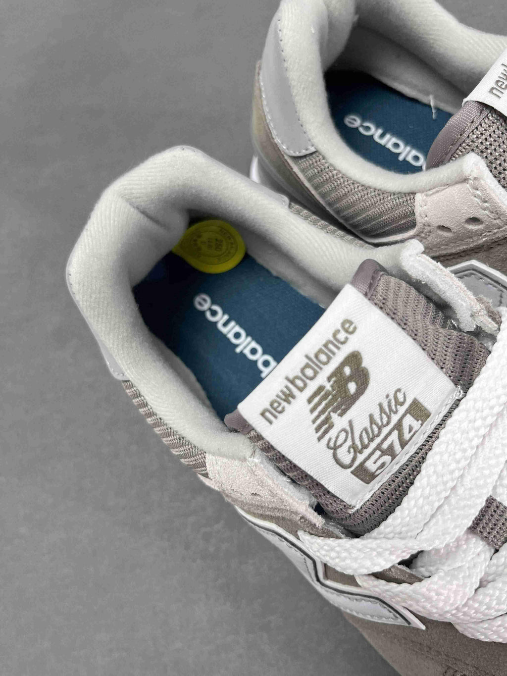 New Balance 574 Grey White Banlieue91