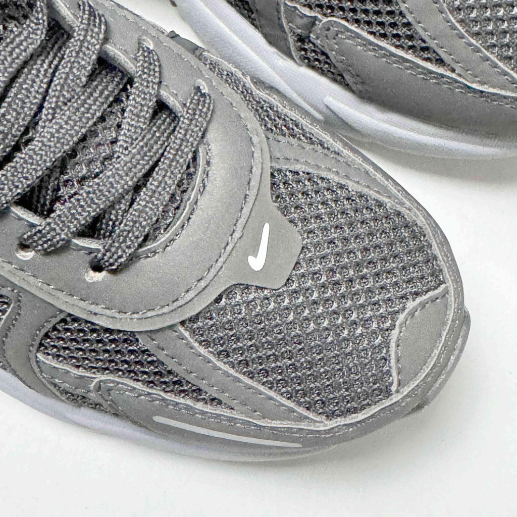 Nike V2K Run 'Black Dark Smoke Grey' Banlieue91