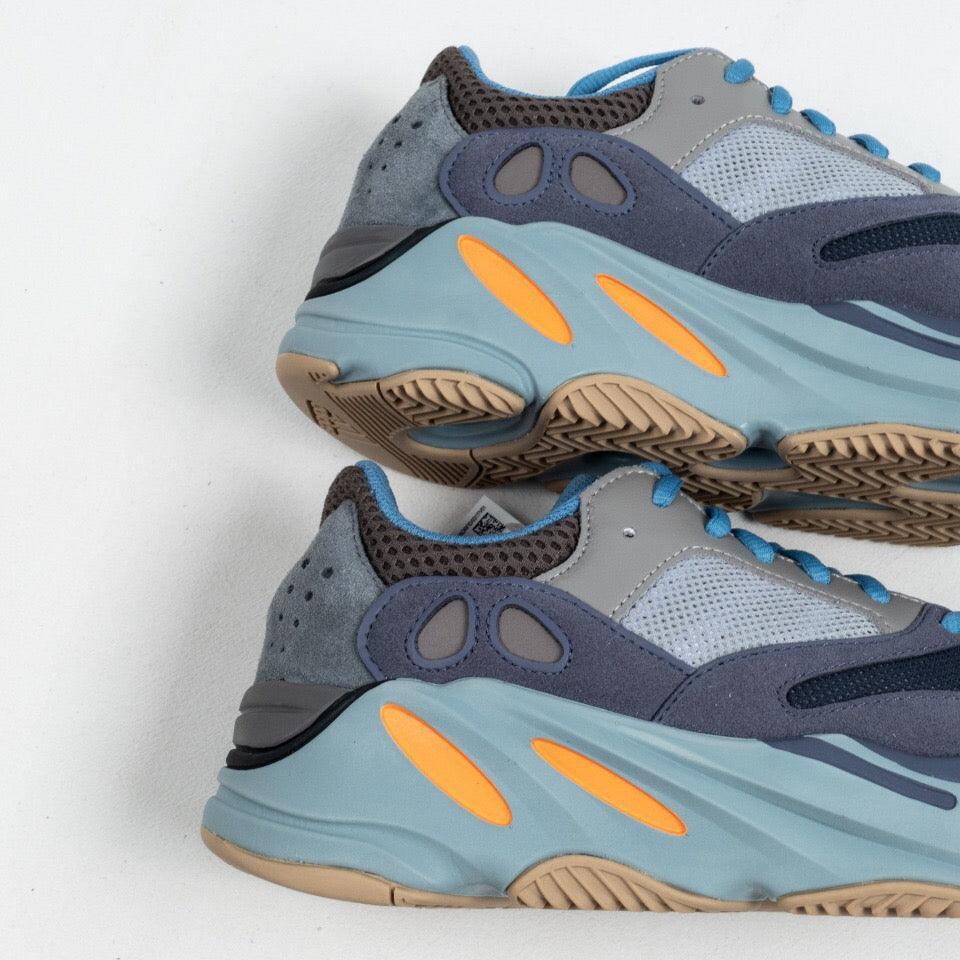 Adidas Yeezy Boost 700 'Carbon Blue' Banlieue91