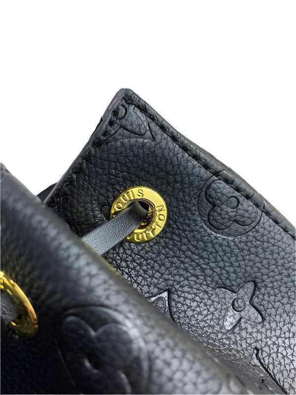 Louis Vuitton Montsouris Leather Backpack Banlieue91