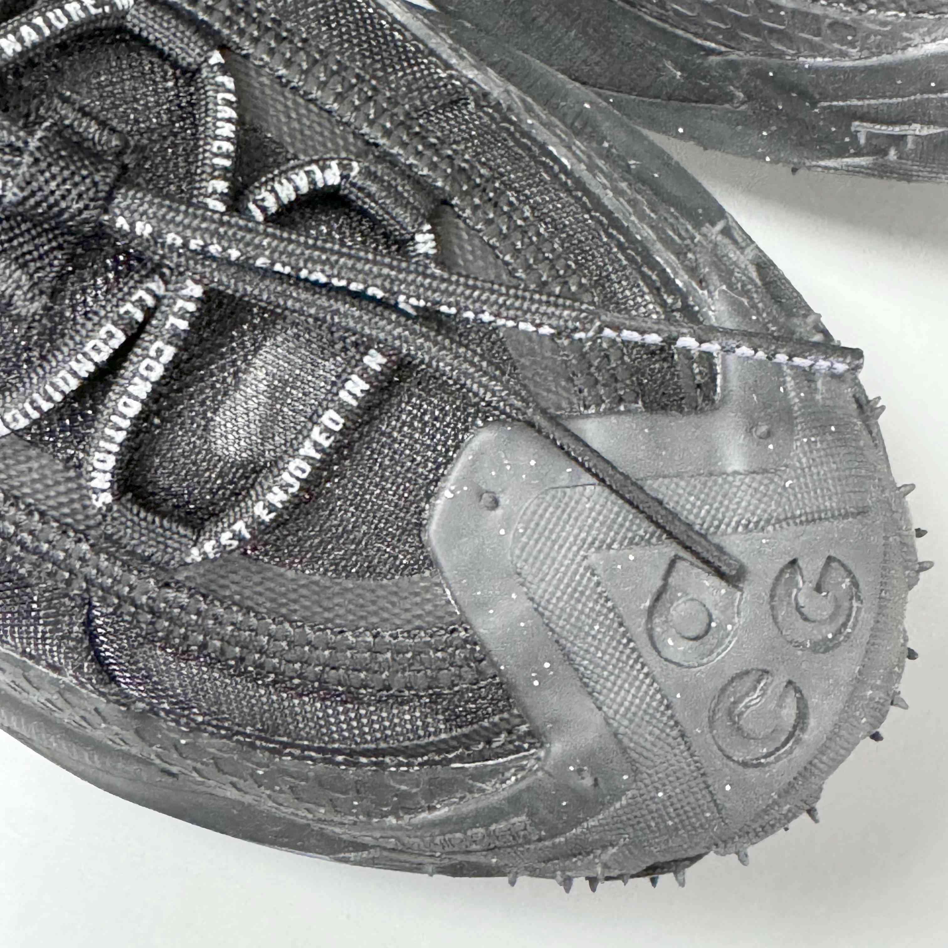 Nike ACG Mountain Fly 2 'Triple Black' Banlieue91