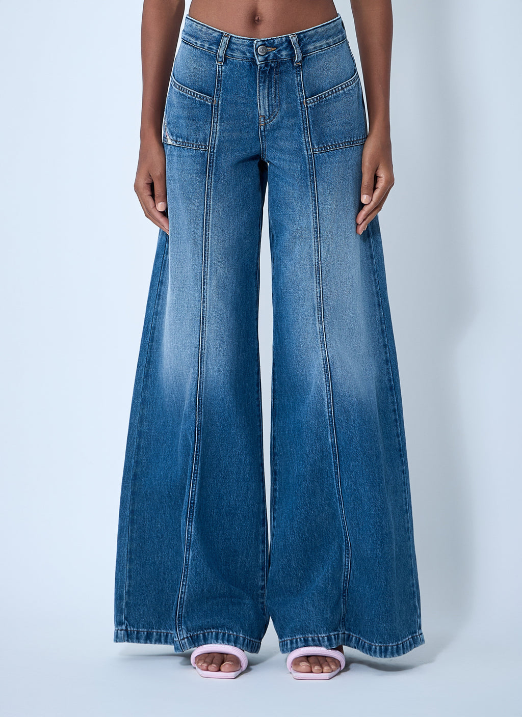 Diesel Women D-Akii Jeans