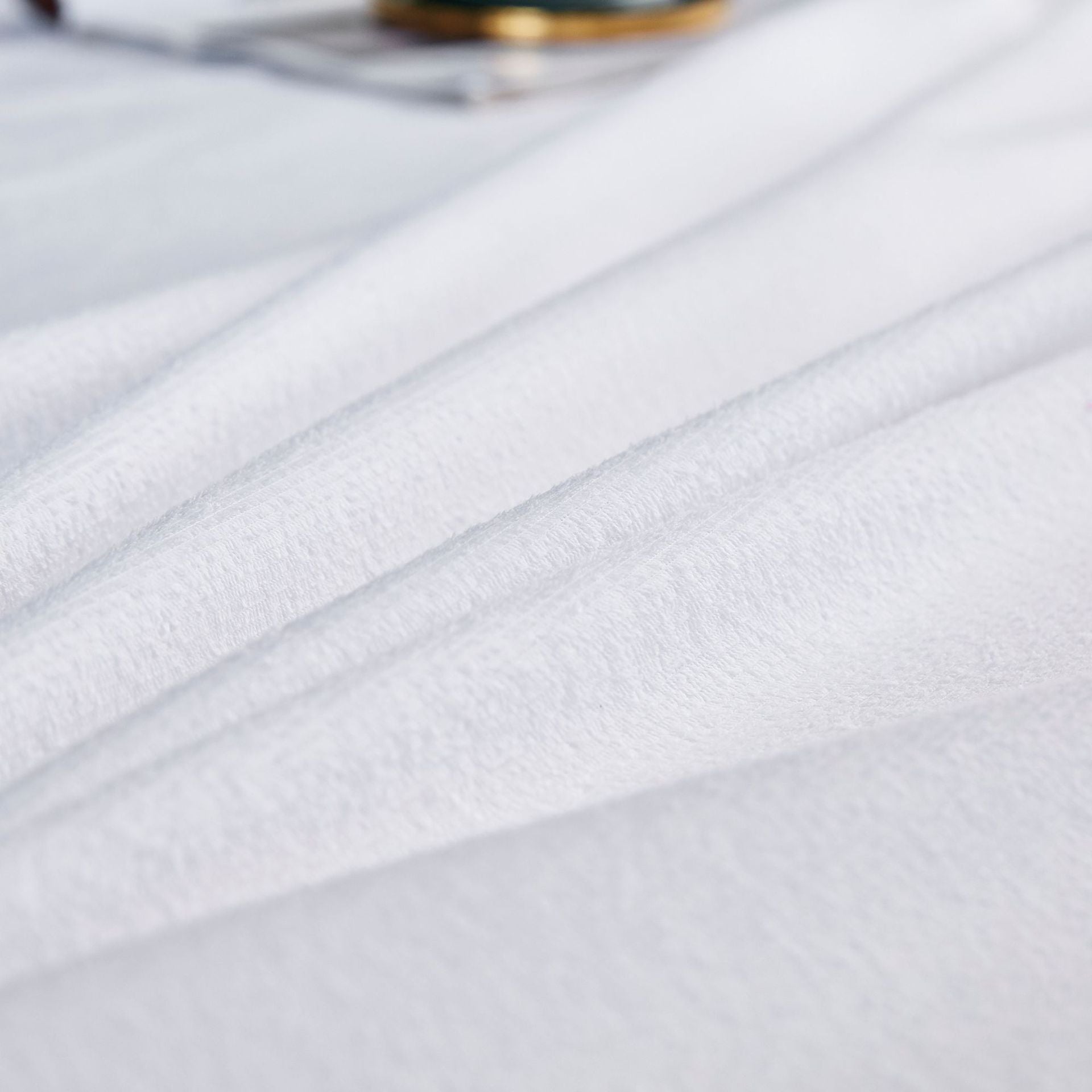 Tie-up Waterproof Bed Sheet Mattress Pad