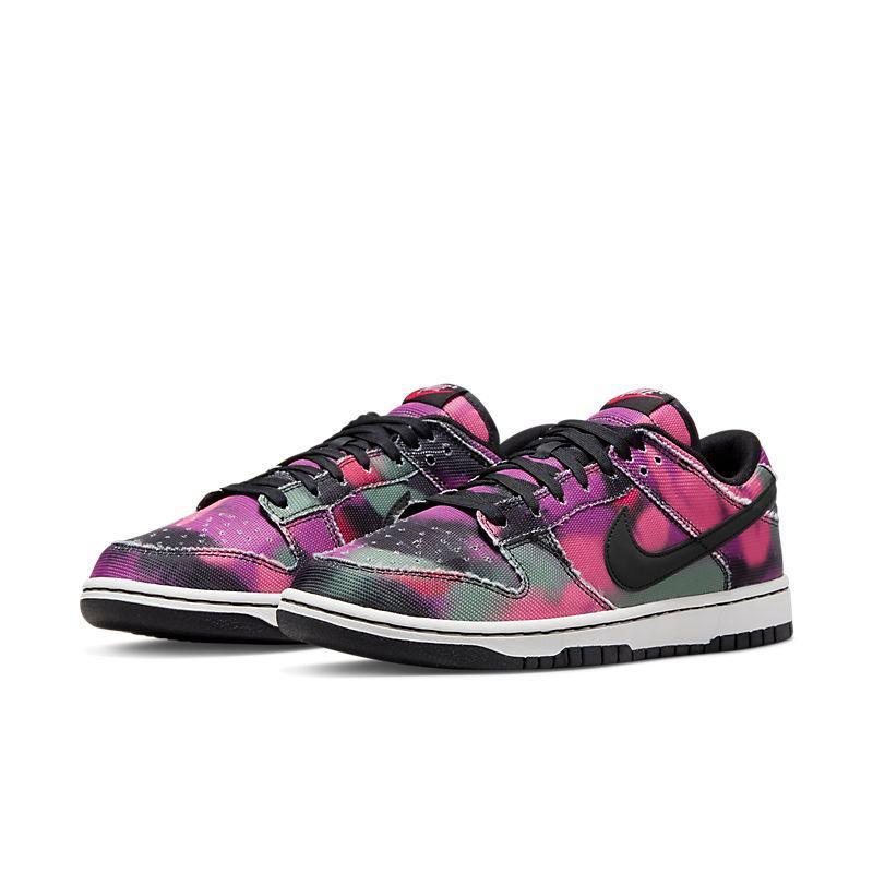 Nike Dunk Low Graffiti Pink Banlieue91