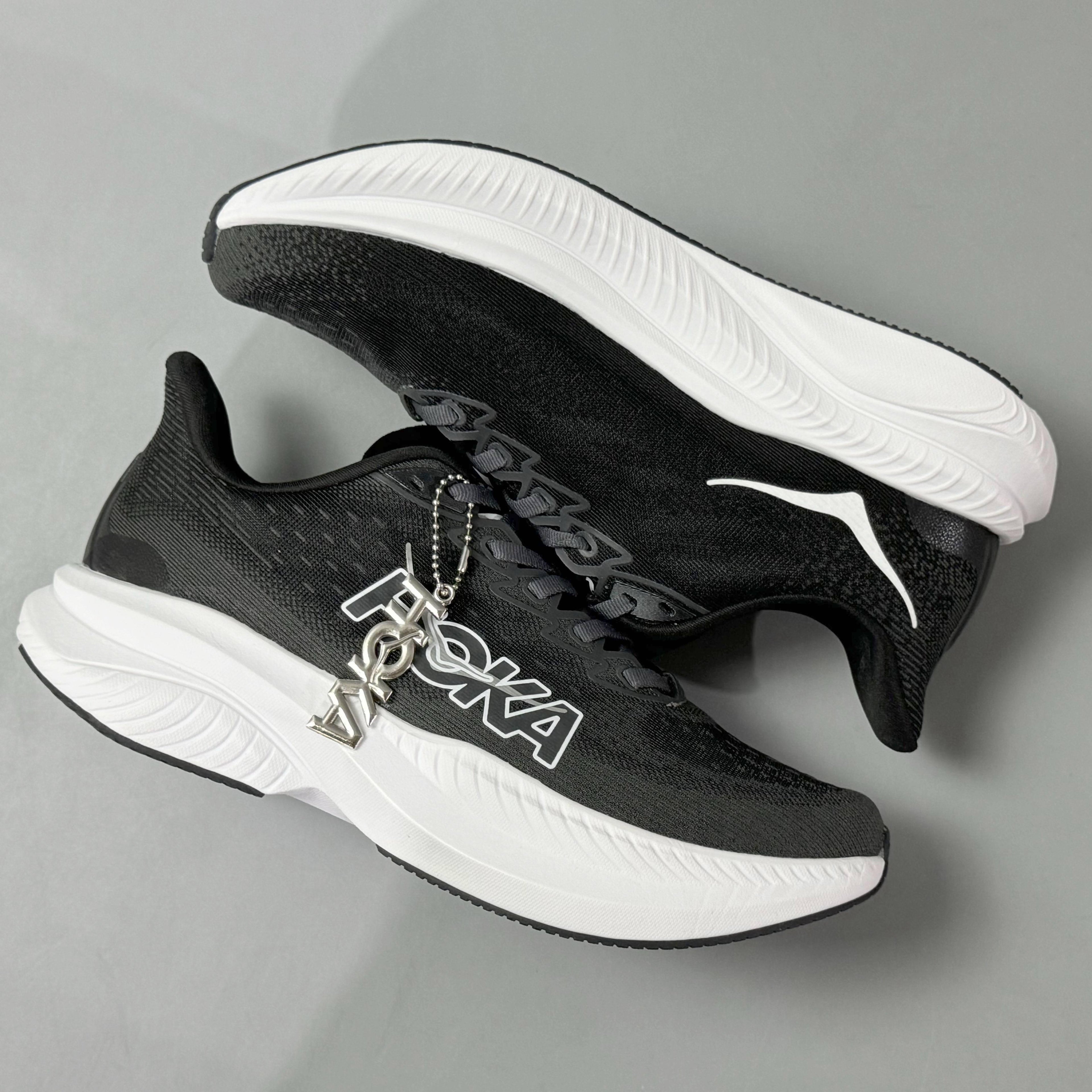 HOKA ONE ONE Mach 6 Wide 'Black White' Banlieue91