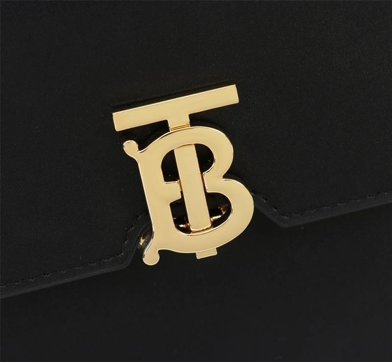 BURBERRY Valencia Tb Leather Crossbody Pouch Banlieue91
