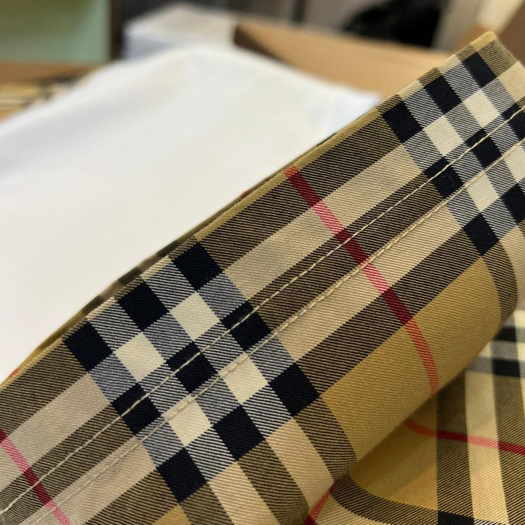 Burberry T-Shirt Without Collar 'White & Beige' Banlieue91