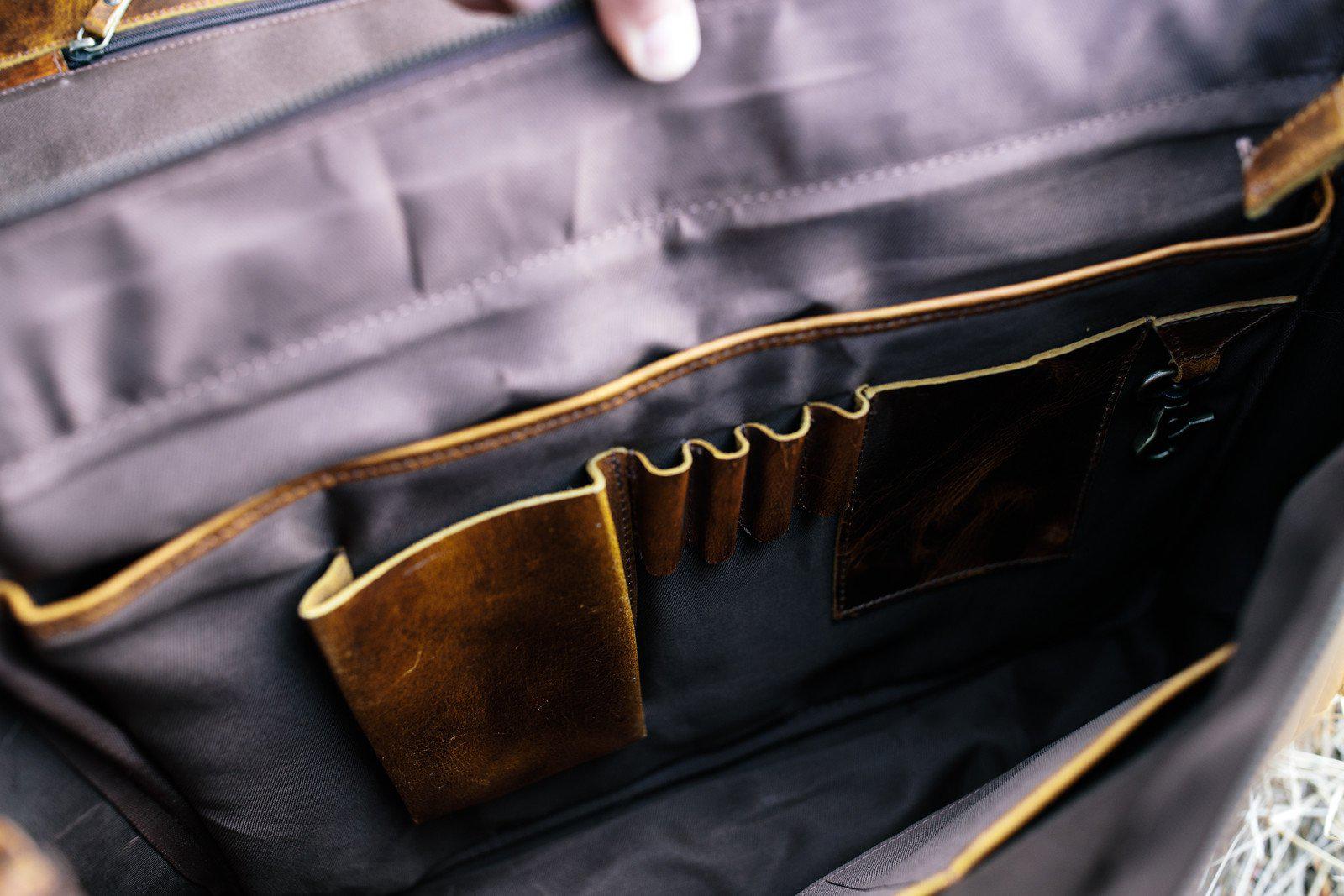 Sitka Leather Messenger Kodiak Leather