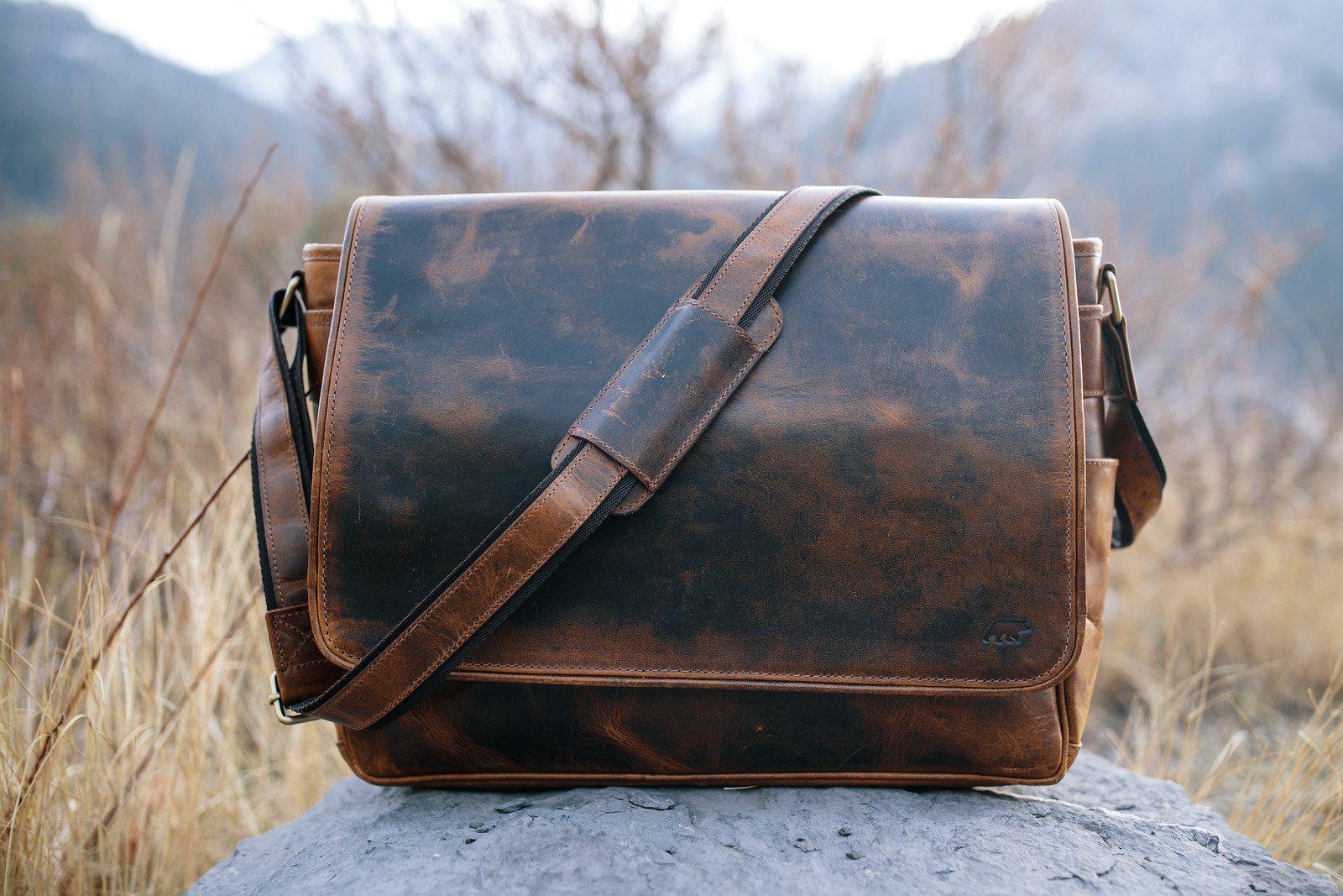 Kasilof Messenger 18 inch XL Kodiak Leather