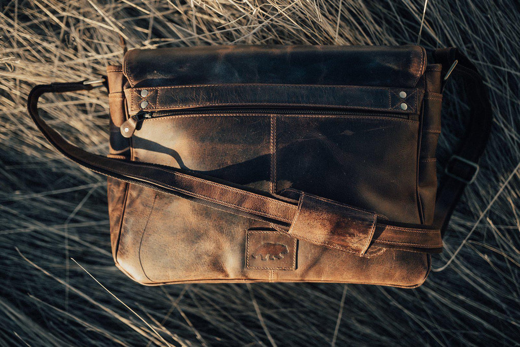 Kasilof Messenger 18 inch XL Kodiak Leather
