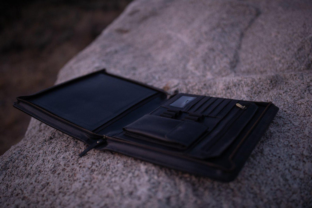 Nomad Leather Portfolio Kodiak Leather