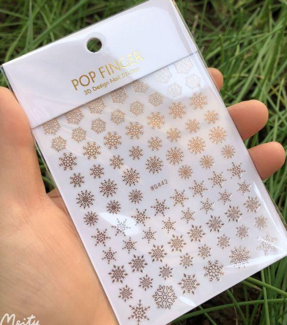 Iridescent Silver Laser Snowflakes 3D Nail Stickers Christmas Self Adhesive Transfer Sliders For Manicures Tips Manicure Woman Decoration Nail Art Nail Ornament Self Adhesive Nail Decals Colorful Nail Sticker Jewelry Design For Nails Sliders Tips