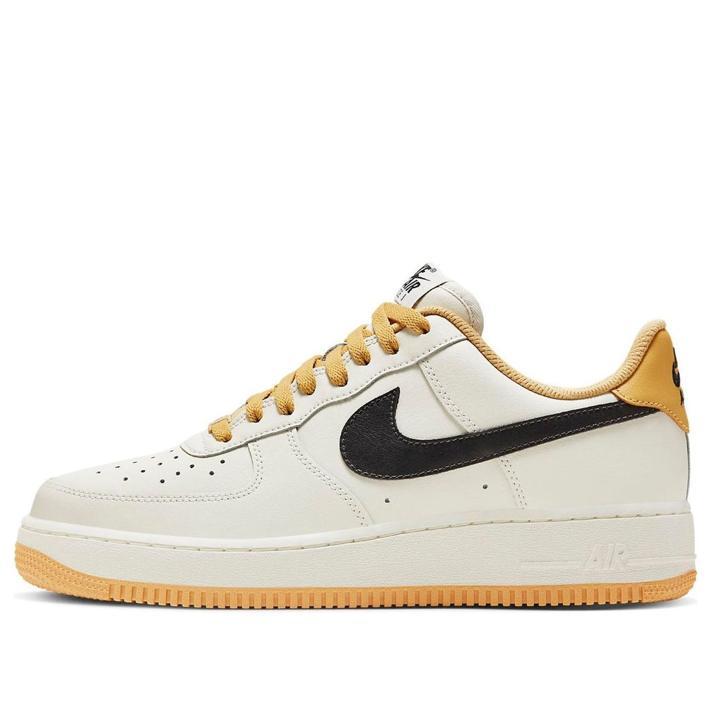 Air Force 1 '07 LV8 'Sail Tan Black'