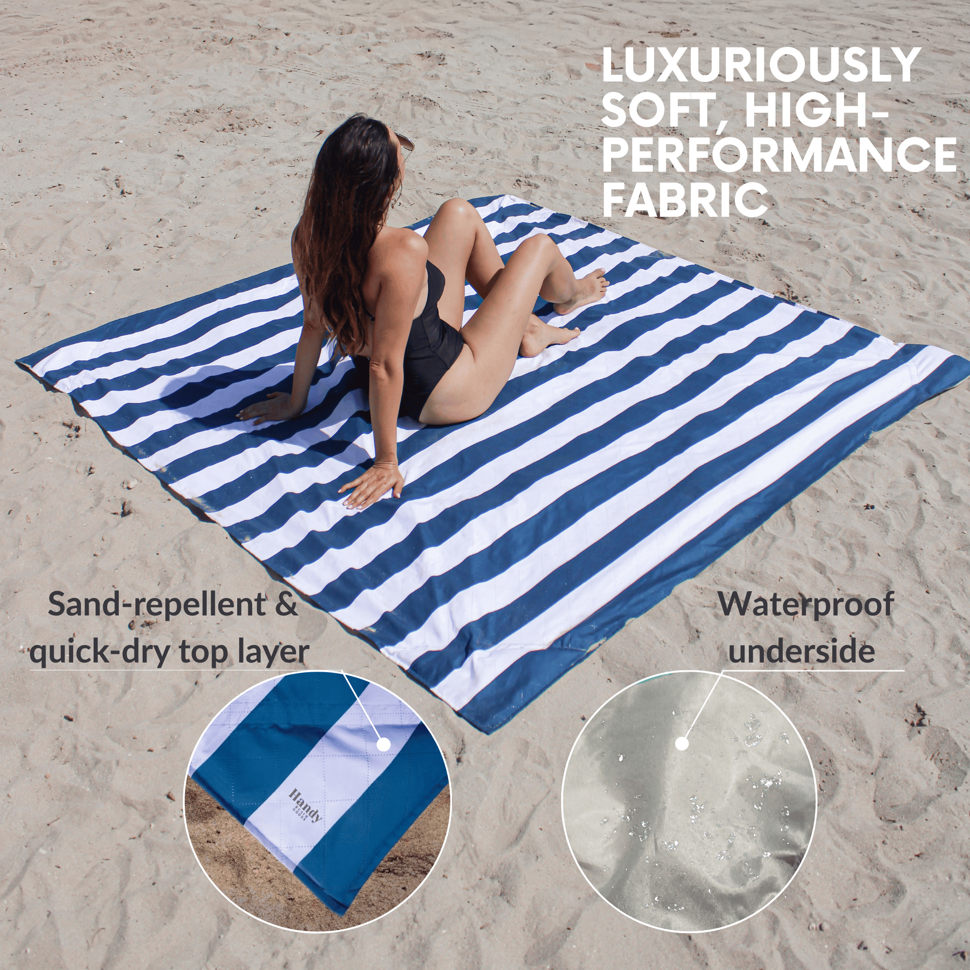 Oversized Waterproof & Sand-Repellent Beach Blanket with Umbrella Port
